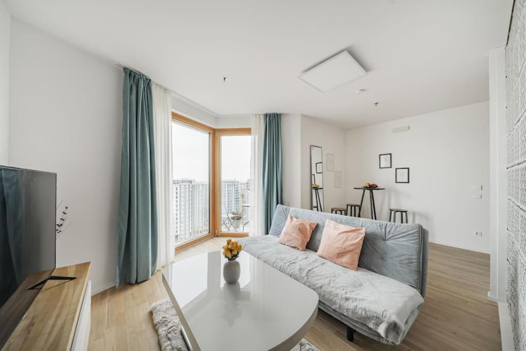 Sky Mit Balkon Apartament
